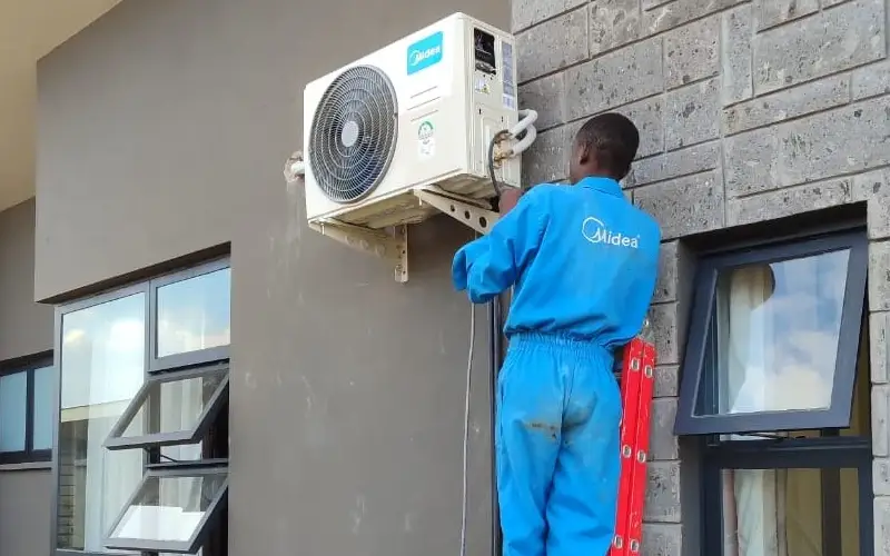 چرا تعمیر کولر گازی مدیا را به پیشه‌وران بسپاریم؟